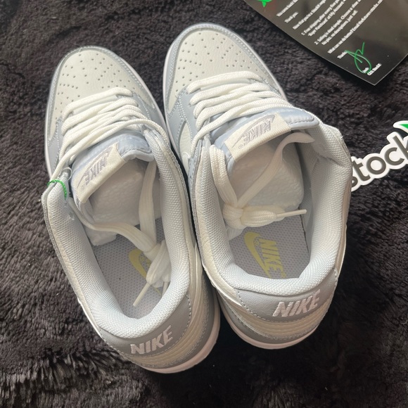 SOLD - Picture 3 of 4